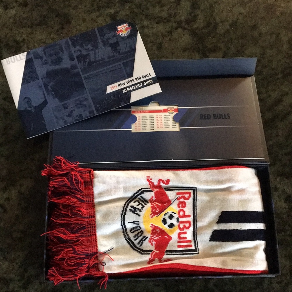 NY Red Bull’s Soccer Season Ticket Holder scarf